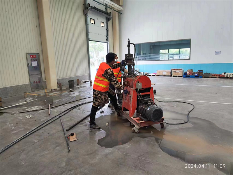 泾川厂房地面下沉塌陷注浆加固施工